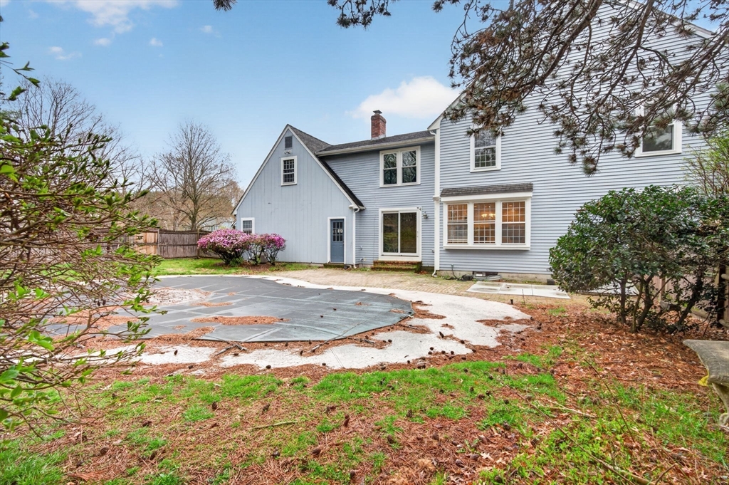 10 Olympic Ln