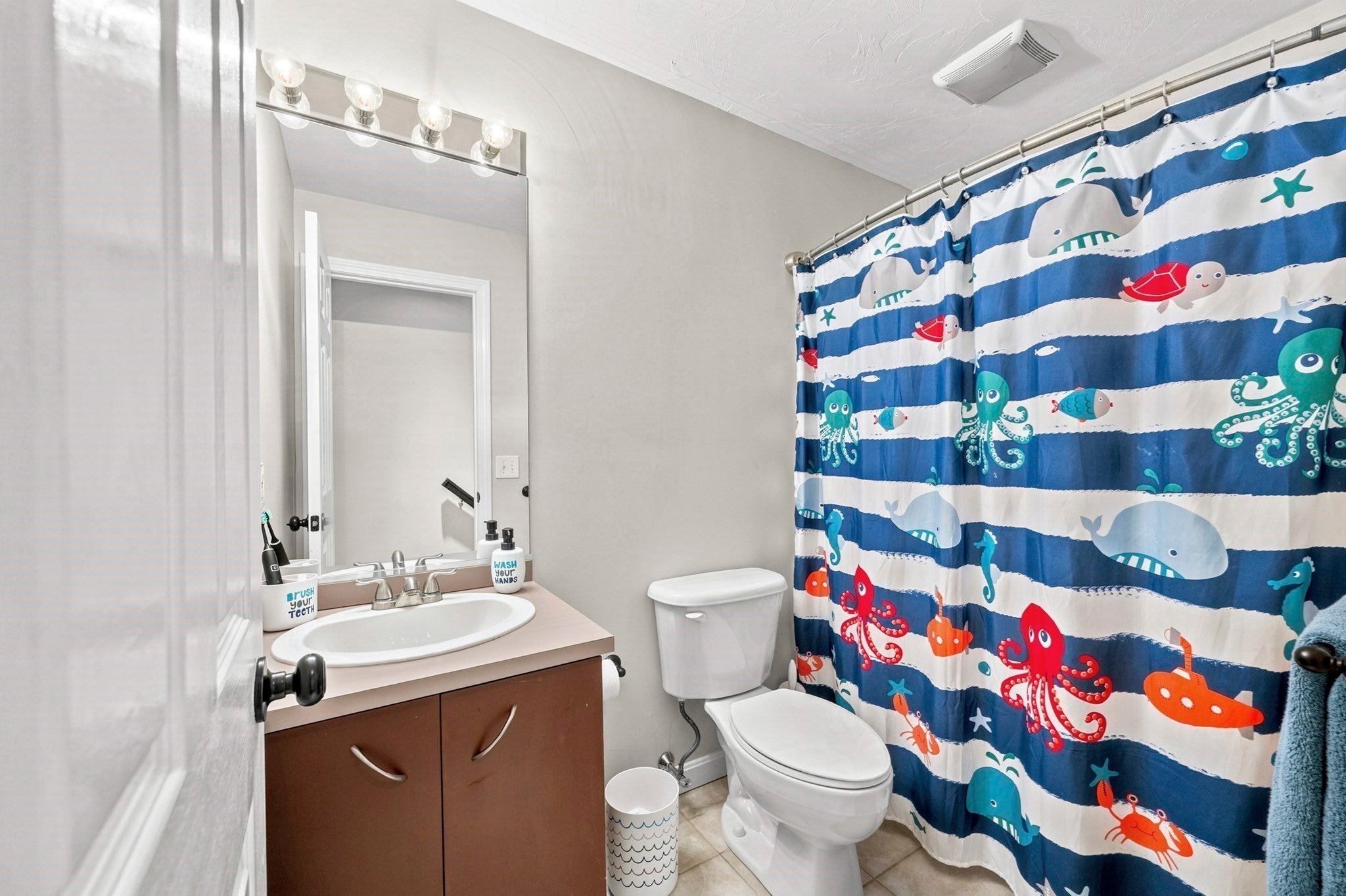 37 Phyllis Rd, Foxboro, MA Photo #15