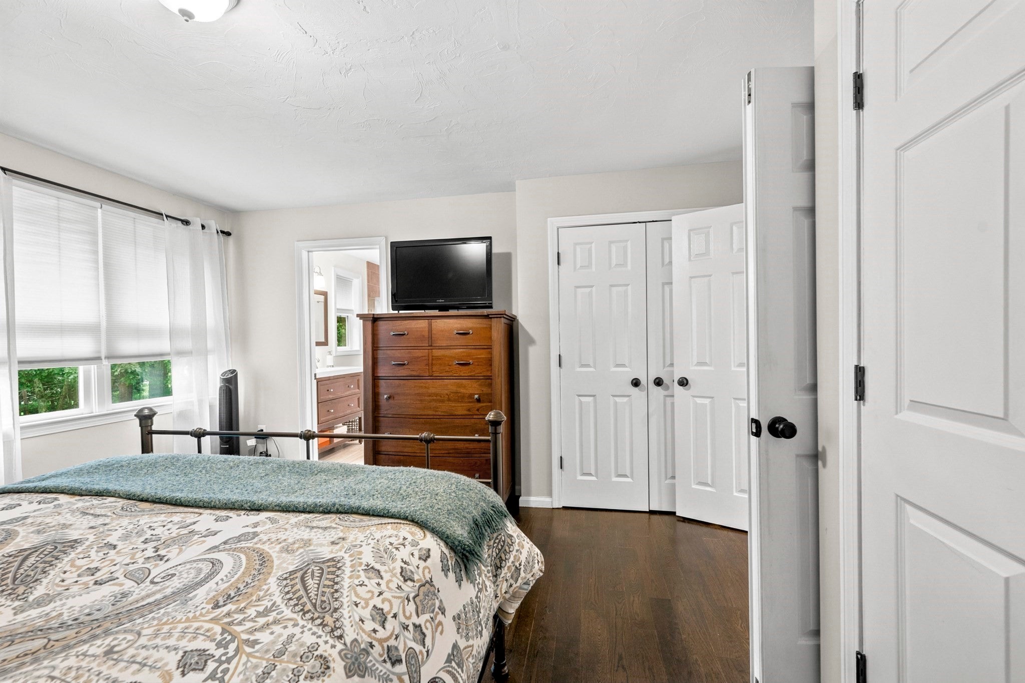 37 Phyllis Rd, Foxboro, MA Photo #9
