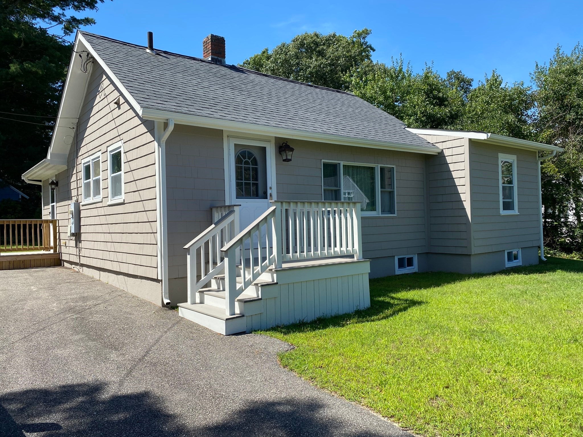 Photo of 11 Island View Ave, Mattapoisett, MA
