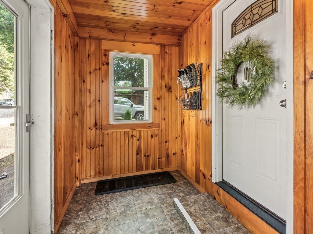 60 Bowker Street, Worcester, MA Photo #5