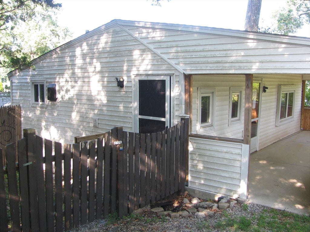 128 N Lake Ave, Southwick, MA, 128 N Lake Ave, Southwick, MA Photo #4