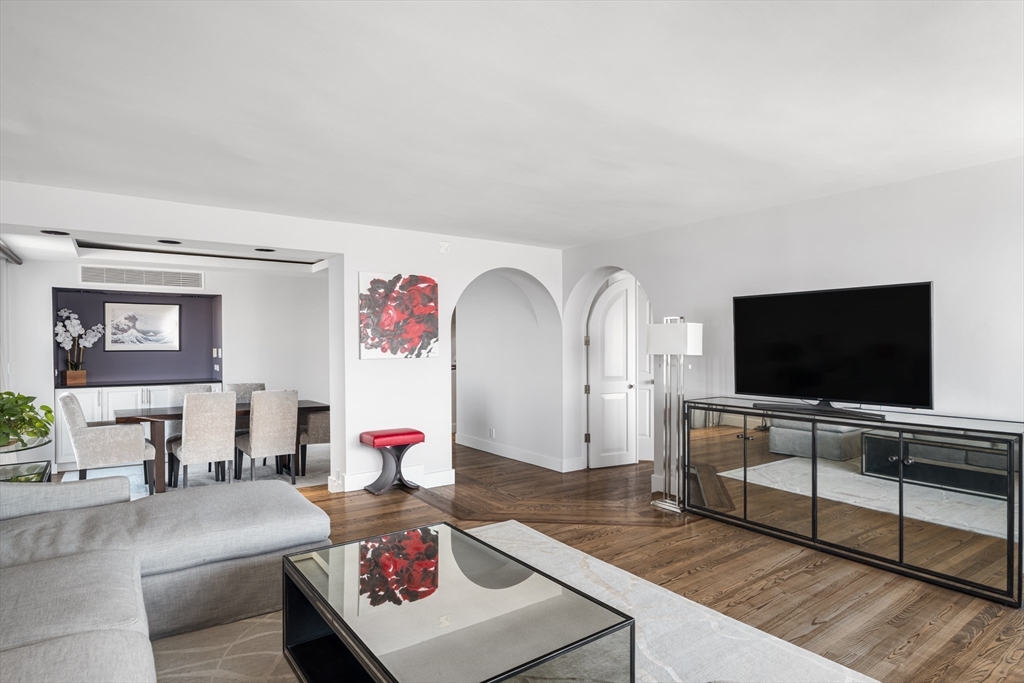 65 East India Row PHC