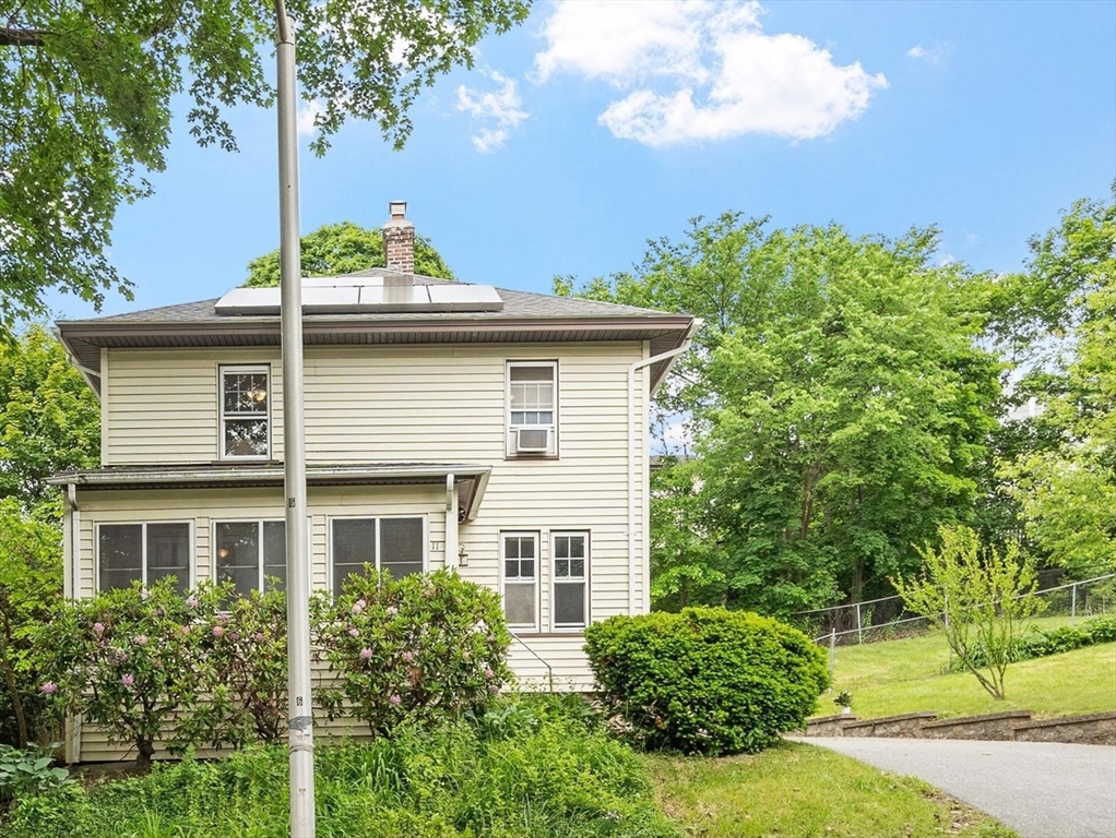 11 Wakefield St