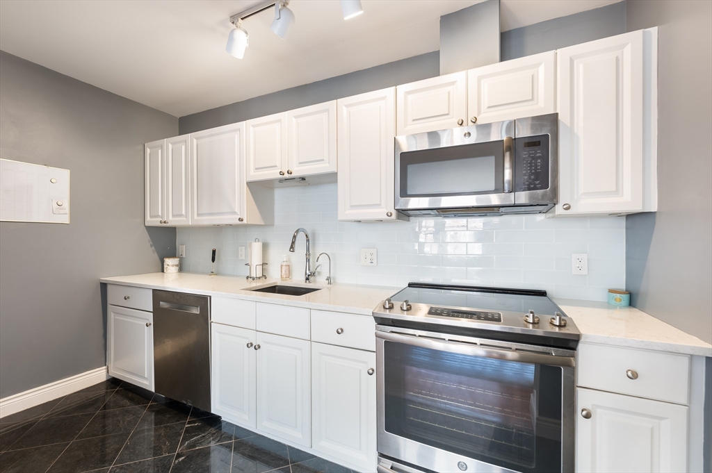 4 Charlesgate East 703