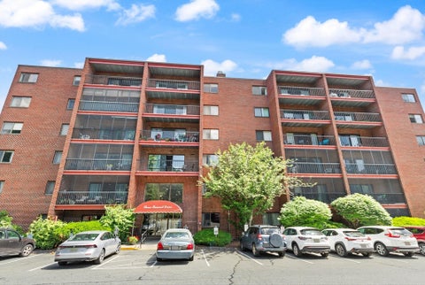 Photo of 3 Summit Drive #17, Reading, MA 01867 (MLS # 73538088)
