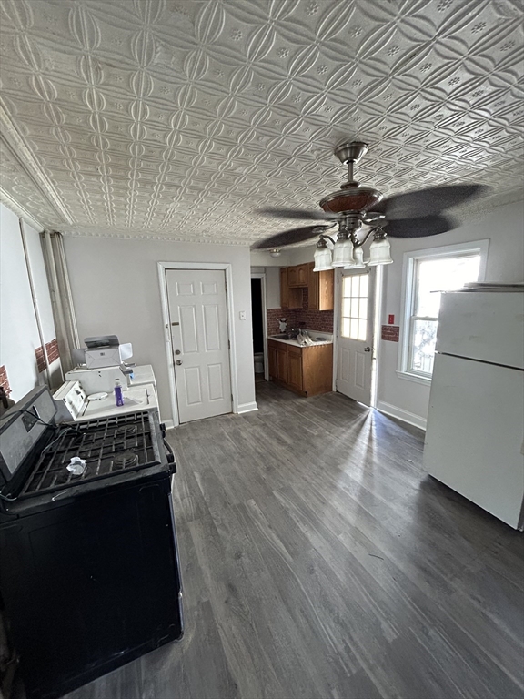 153 Charlton St 1