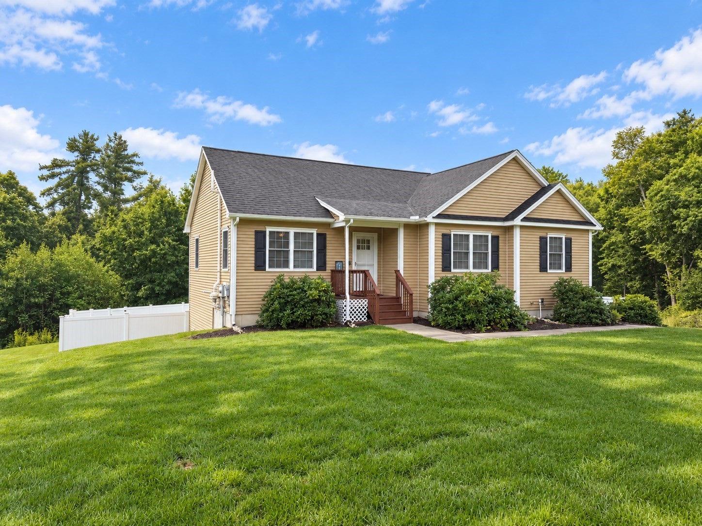 152 Sargent St, Belchertown, MA Photo #3