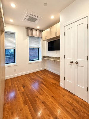 16 5TH ST # 102, CHELSEA, MA 02150 - Image 7f8af8610dbb6aee04c3e2ac3fba0cf5/1275282978