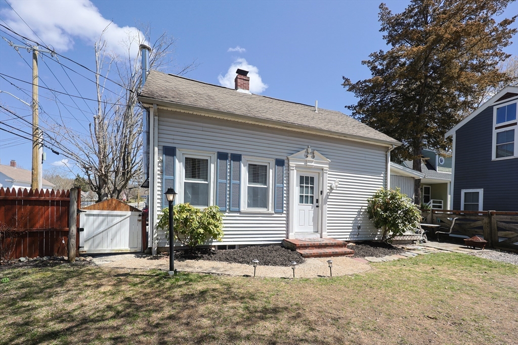 404 S Main St
