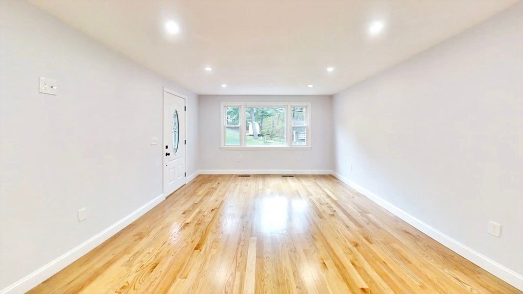 8 Reardon Rd