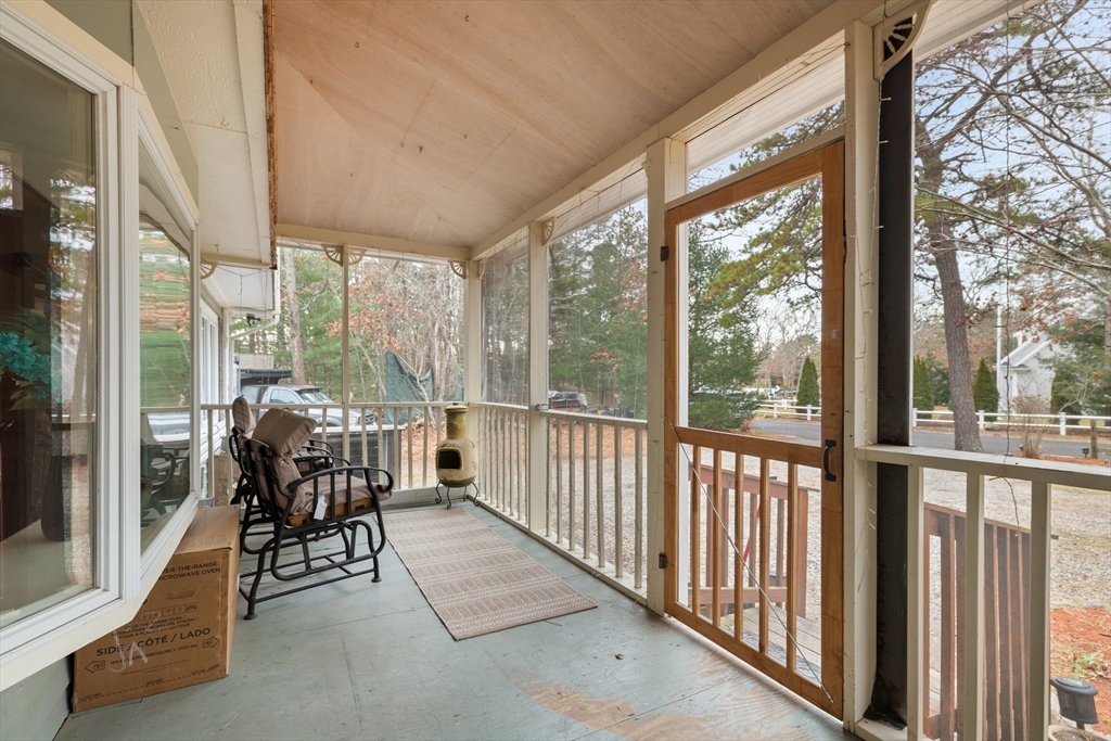 34 Rainbow Ln