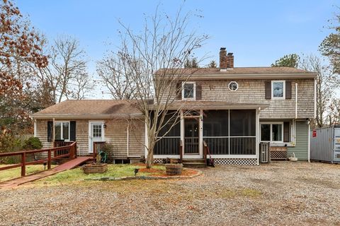 Photo of 34 Rainbow Ln, Mashpee, MA 02649 (MLS # 73469900)