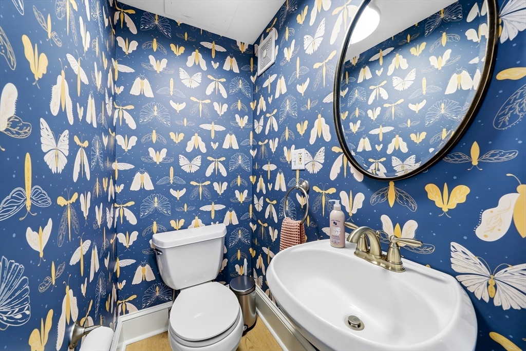 11 Beacon St, Woburn, MA Photo #17