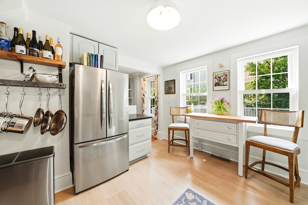 11 Beacon St, Woburn, MA Photo #16