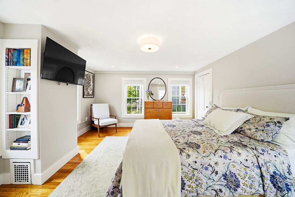 11 Beacon St, Woburn, MA Photo #4