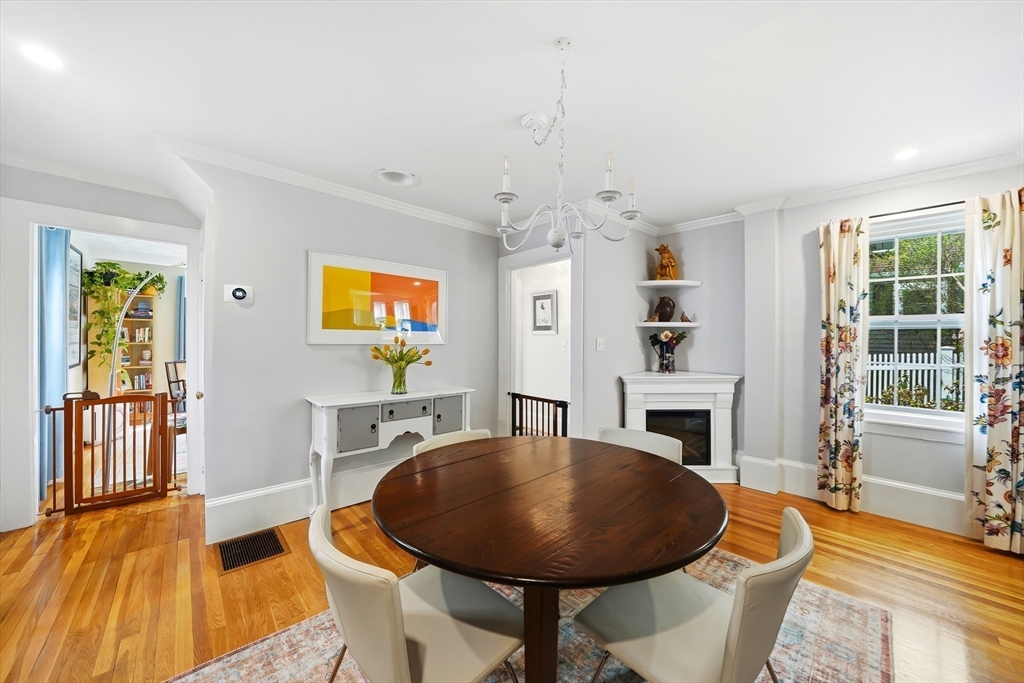 11 Beacon St, Woburn, MA Photo #12