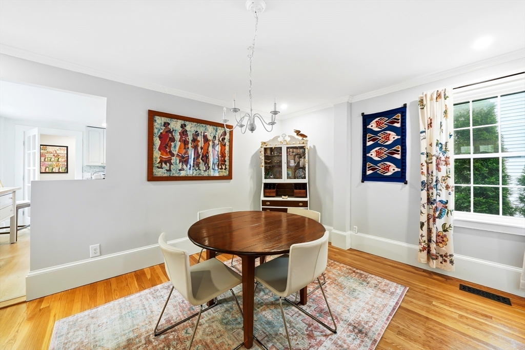 11 Beacon St, Woburn, MA Photo #9