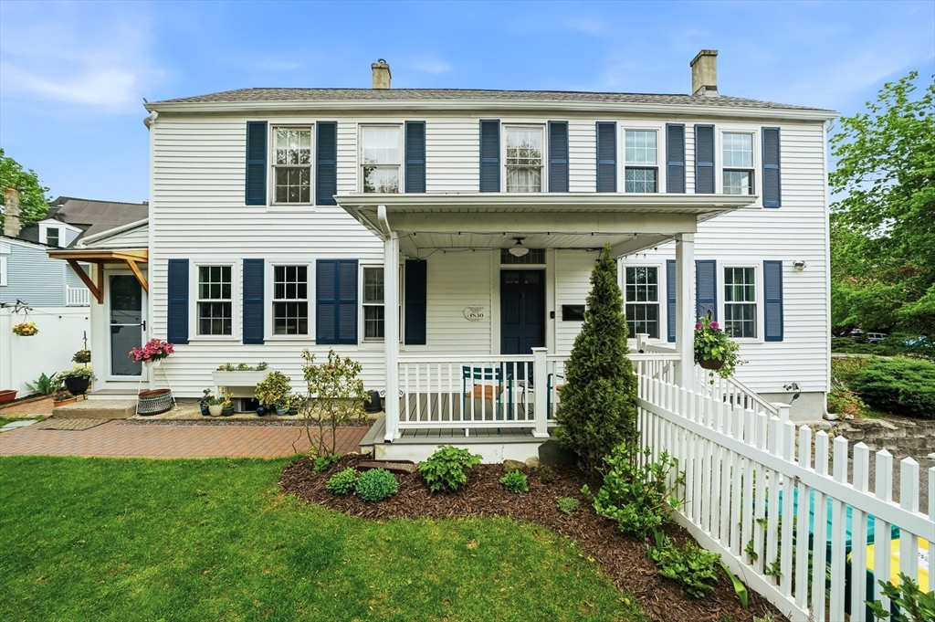 11 Beacon St, Woburn, MA Photo #1