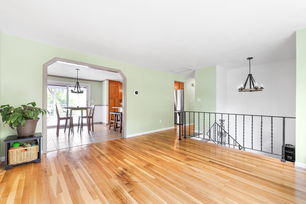 4 Charles River Rd
