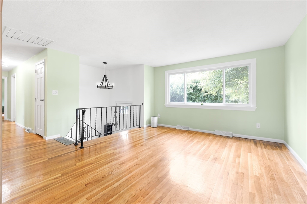 4 Charles River Rd