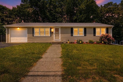 Photo of 3 Magna Vista, Auburn, MA 01501 (MLS # 73539403)