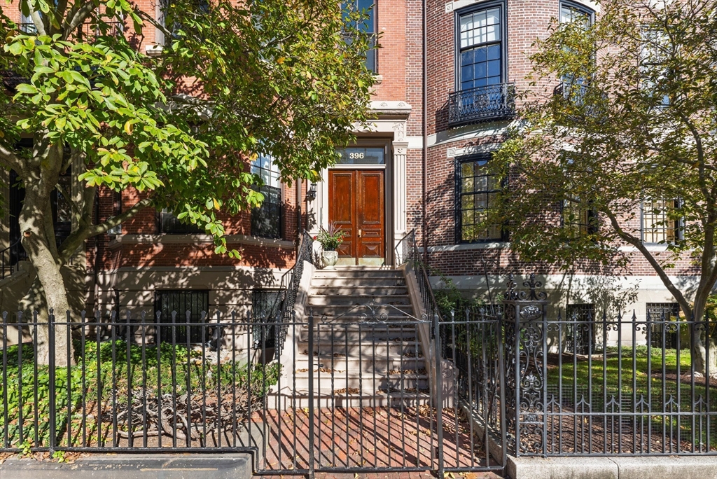 396 Beacon Street 3