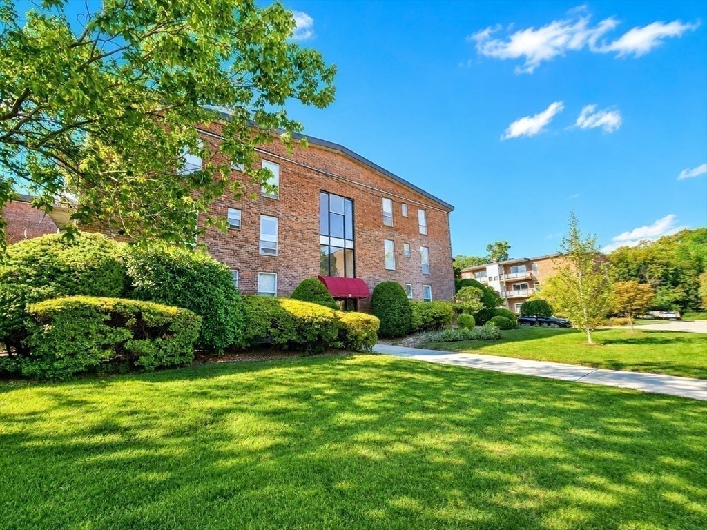 55 Broadlawn Park #16B, Boston, MA, 55 Broadlawn Park #16B, Boston, MA Photo #41