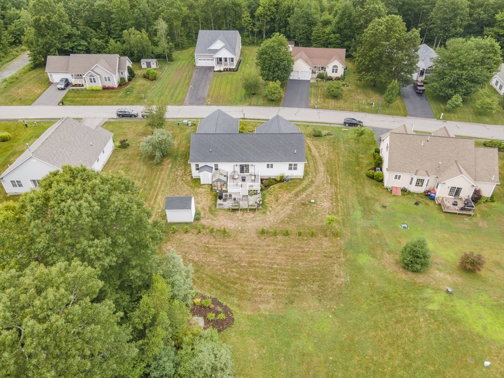 3075 Club House Drive