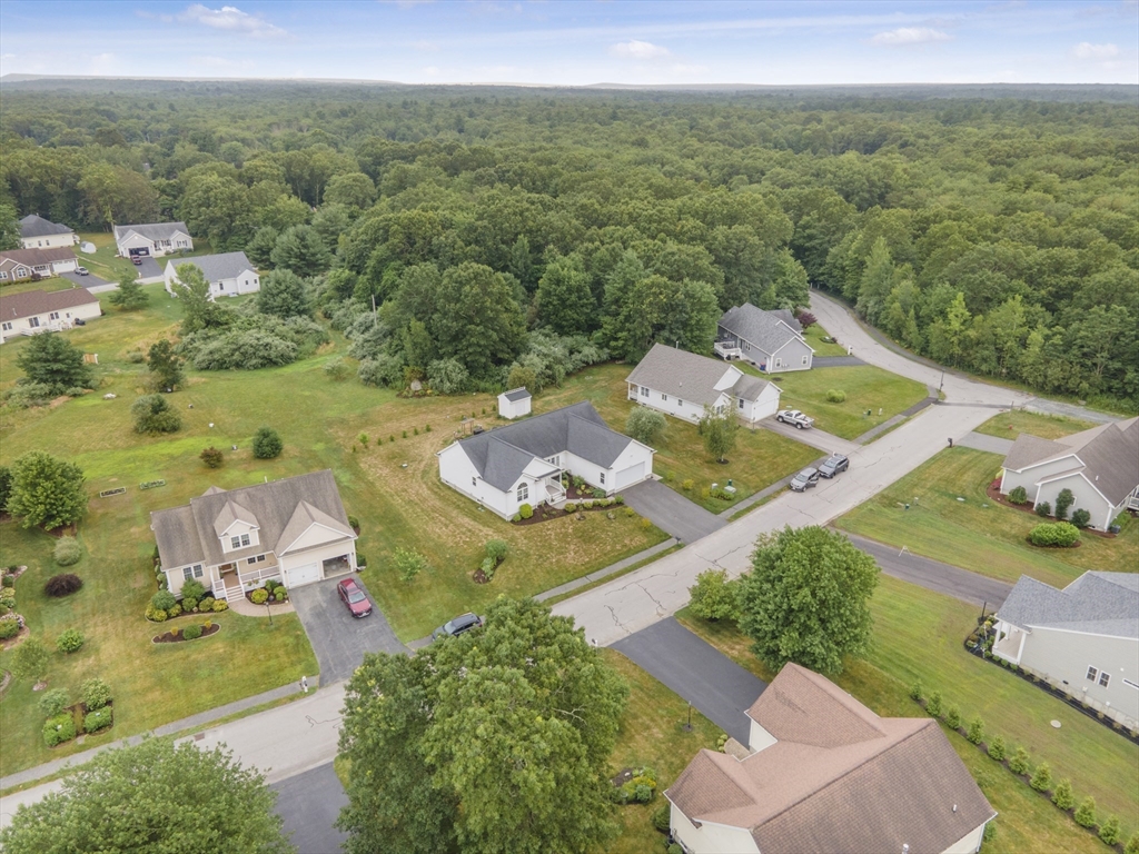 3075 Club House Drive