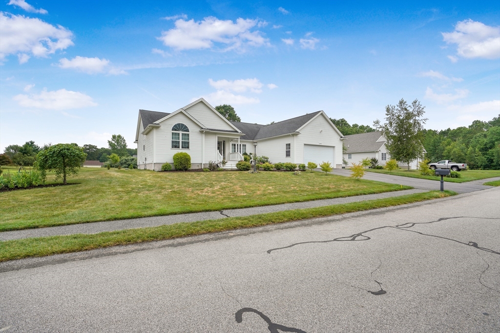 3075 Club House Drive