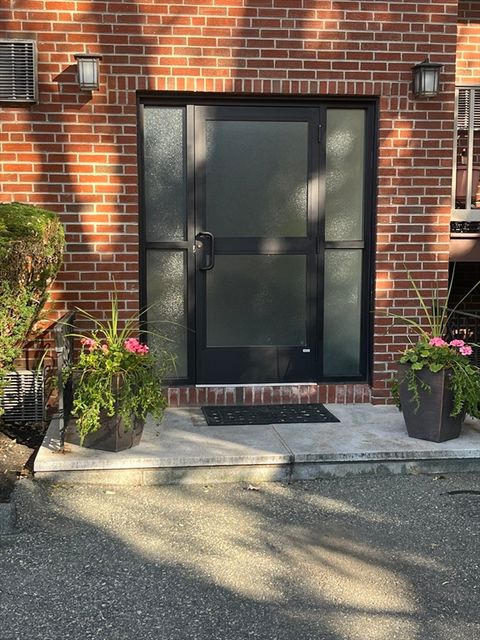 Photo of 295 Main St #5, Reading, MA 01867 (MLS # 73439698)