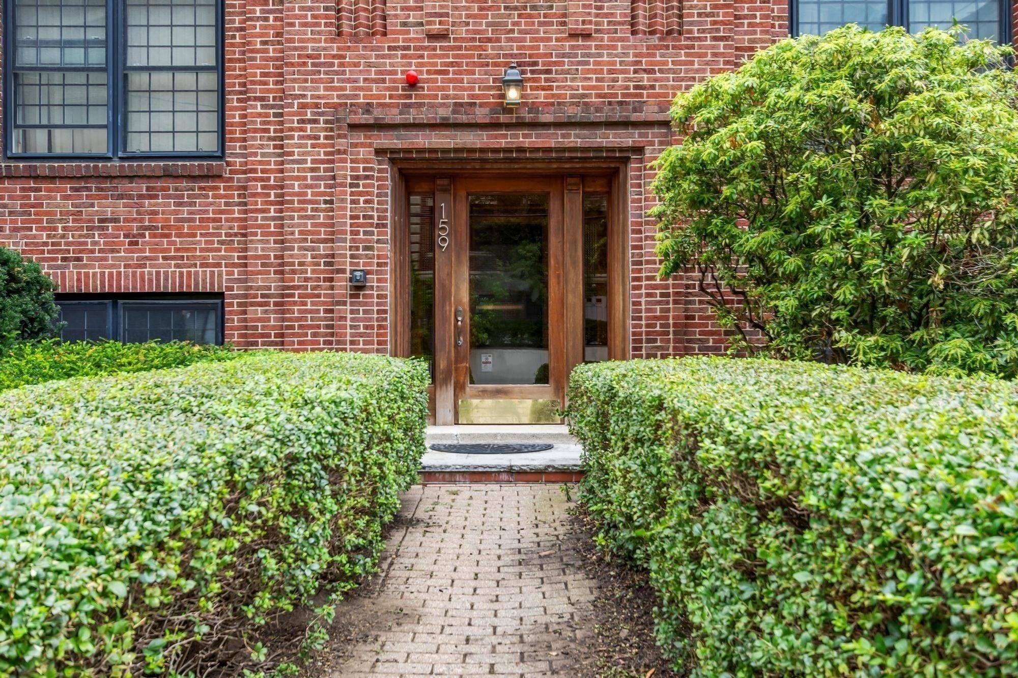 159 St Paul Street #1, Brookline, MA, 159 St Paul Street #1, Brookline, MA Photo #3