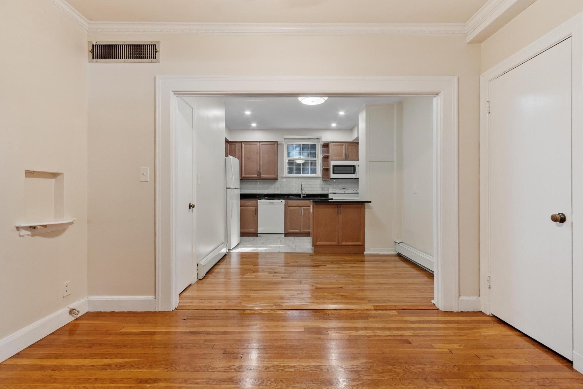 159 St Paul Street #1, Brookline, MA, 159 St Paul Street #1, Brookline, MA Photo #2