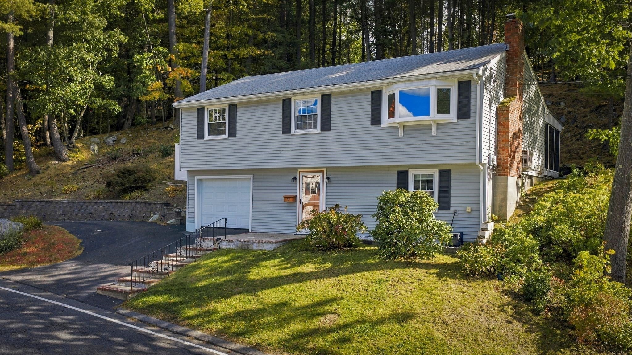 18 Forest St