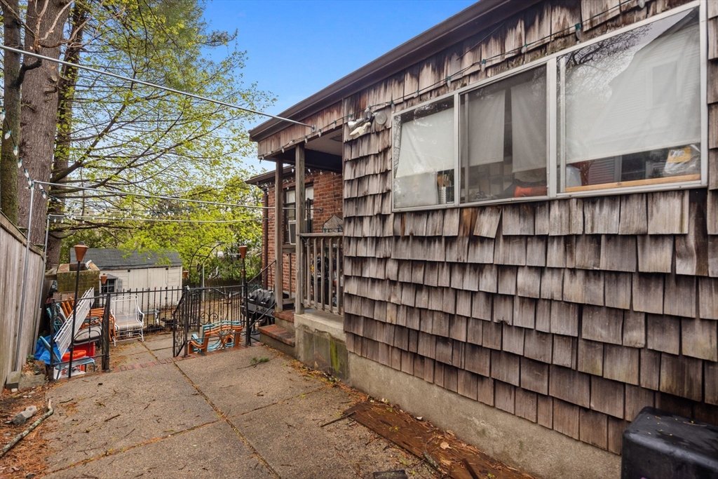 31 Chaske Ave