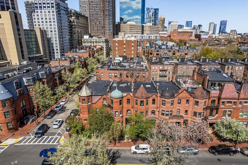 249 W Newton St 2