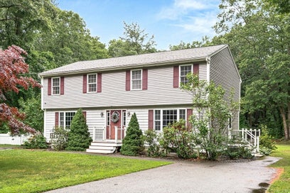 36 Willowdale Rd B Tyngsborough MA 01879