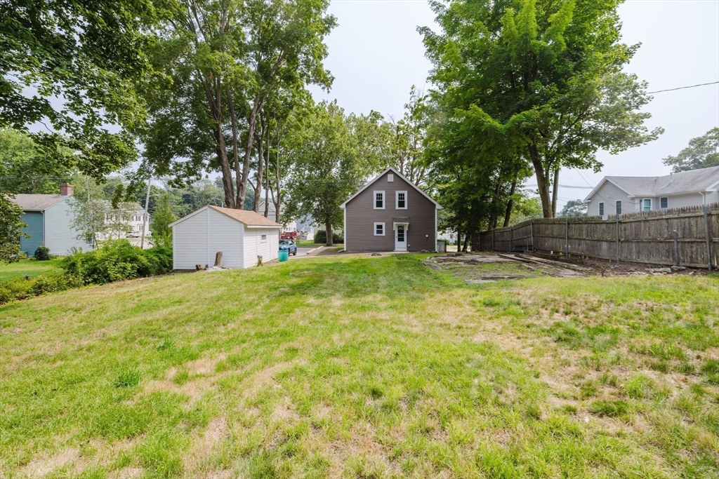 401 Newport Ave
