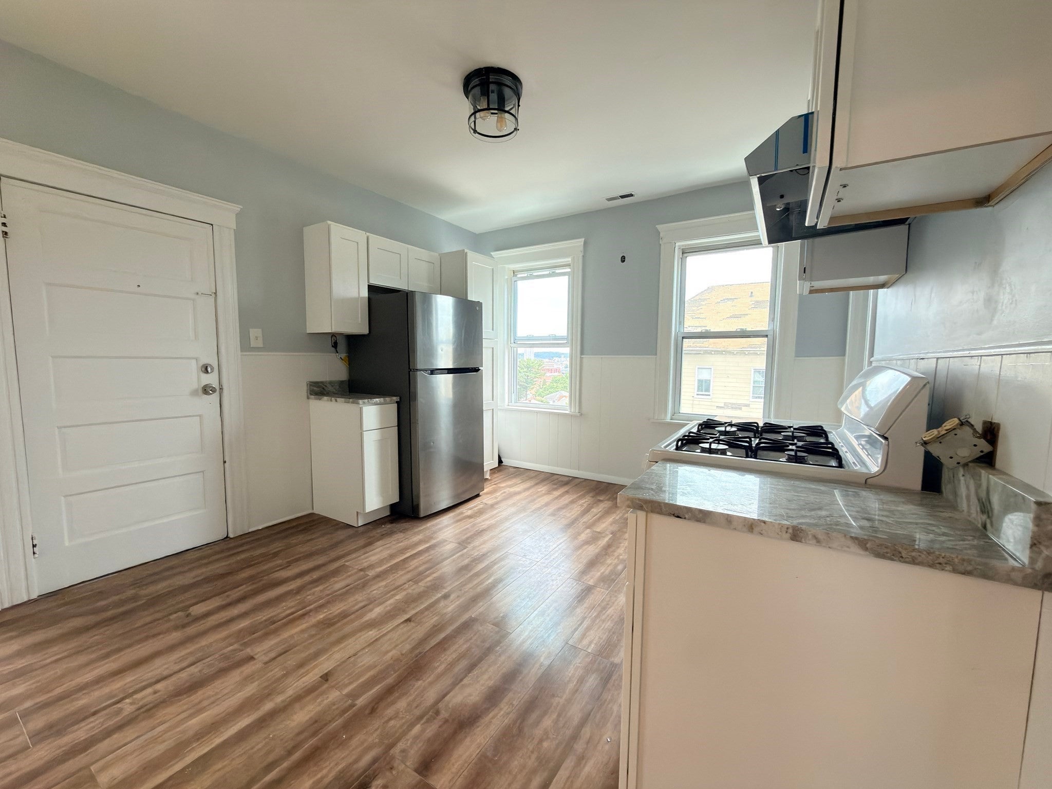 90 Vernon Street 3