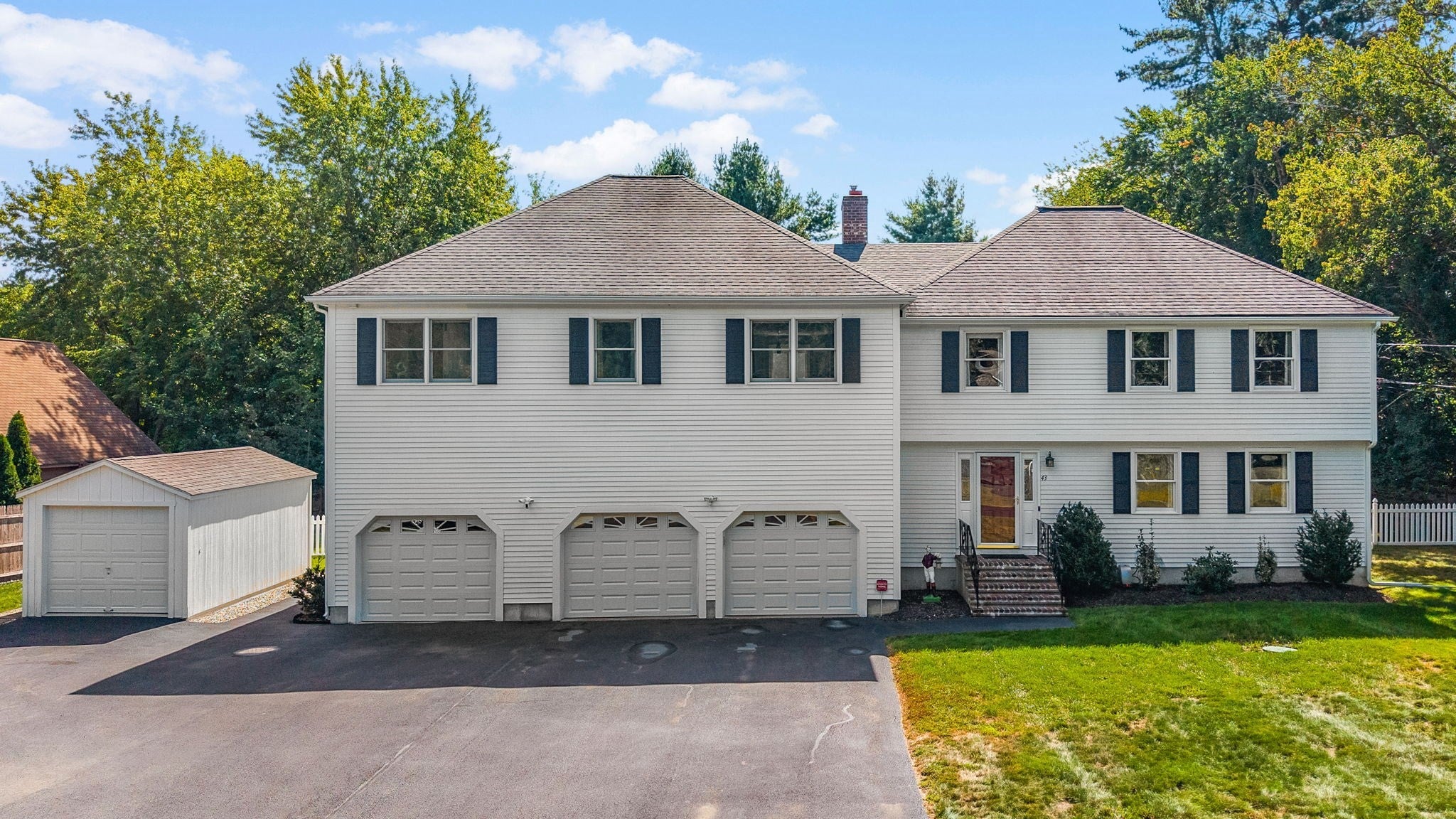 43 Fieldcrest Drive, East Bridgewater, MA Photo #1