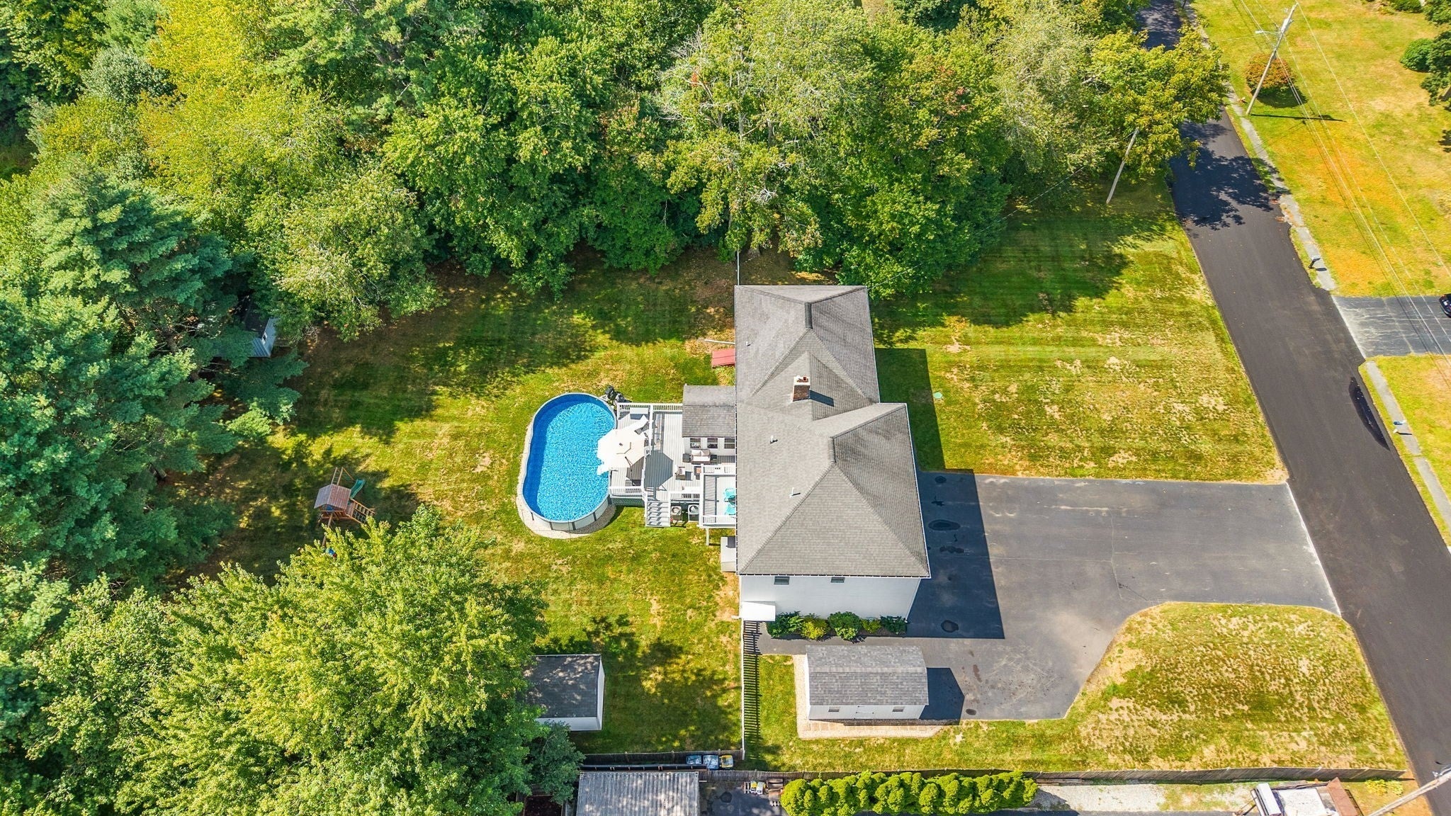 43 Fieldcrest Drive, East Bridgewater, MA Photo #41