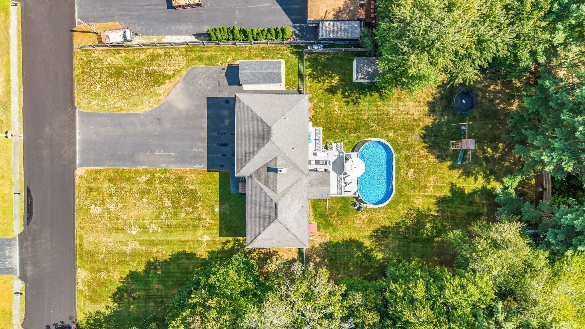 43 Fieldcrest Drive, East Bridgewater, MA Photo #40