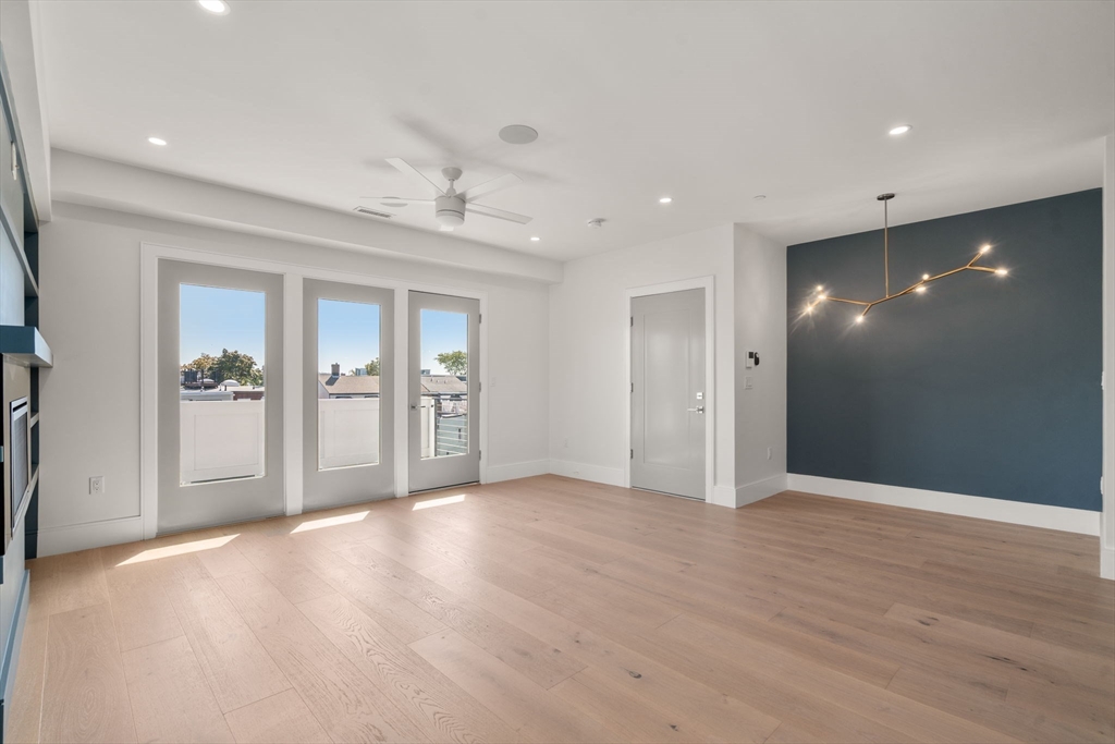527 East 7th Street 5