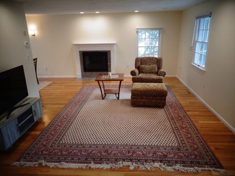 4 Williams Court 1 Woburn MA 01801