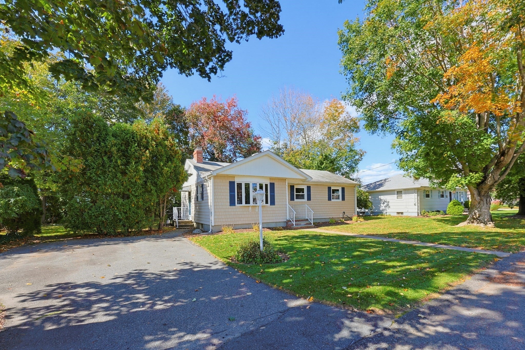 51 Robin Lane, Somerset, MA, 51 Robin Lane, Somerset, MA Photo #3
