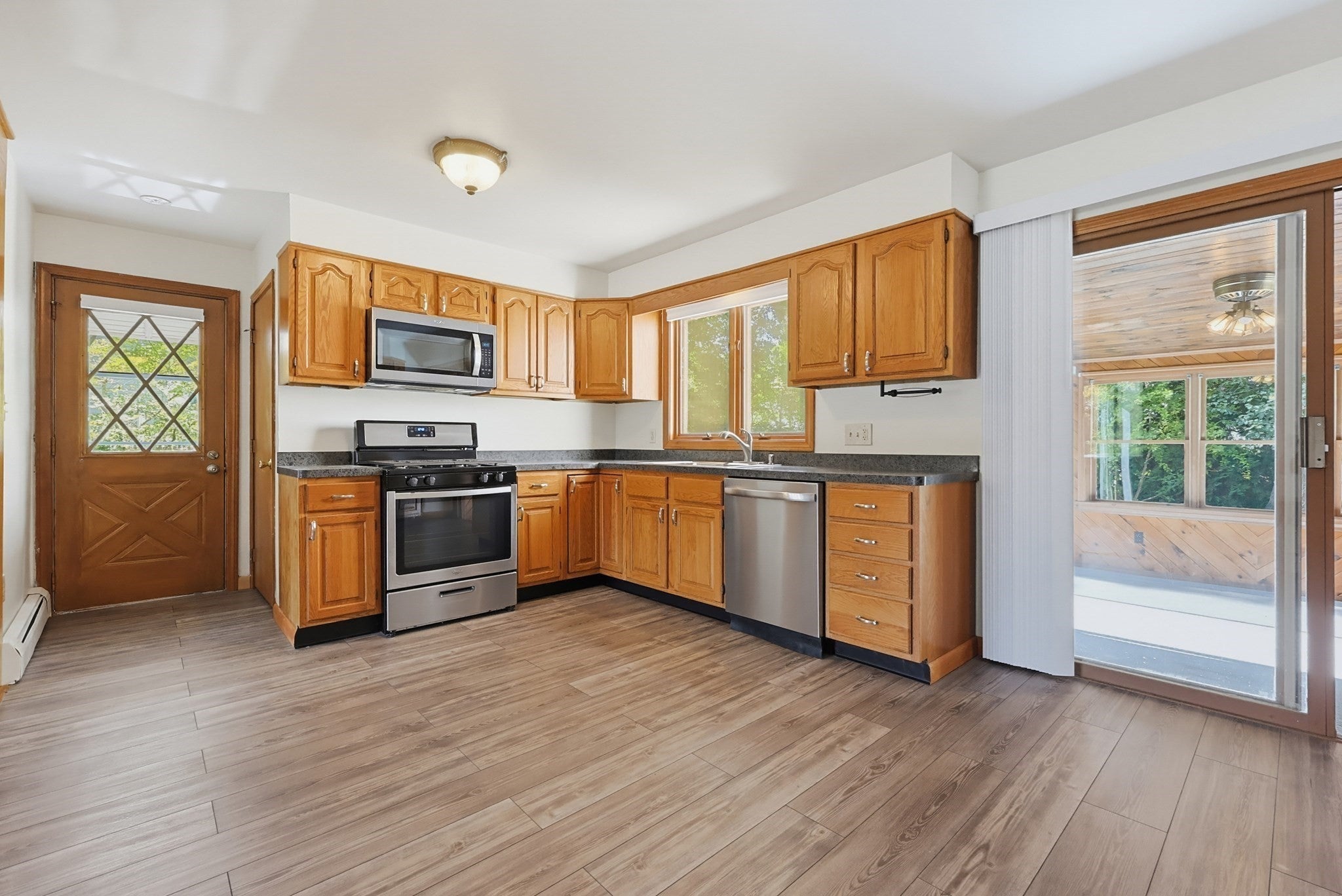 51 Robin Lane, Somerset, MA, 51 Robin Lane, Somerset, MA Photo #17