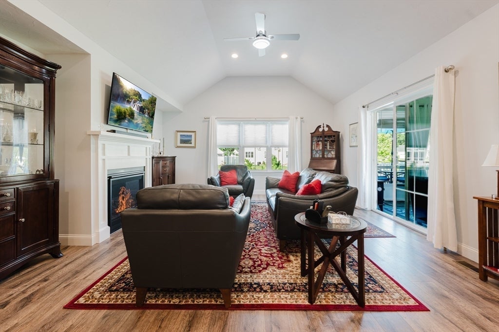 36 Sarahbeth LN #44, Rochester, MA, 36 Sarahbeth LN #44, Rochester, MA Photo #22