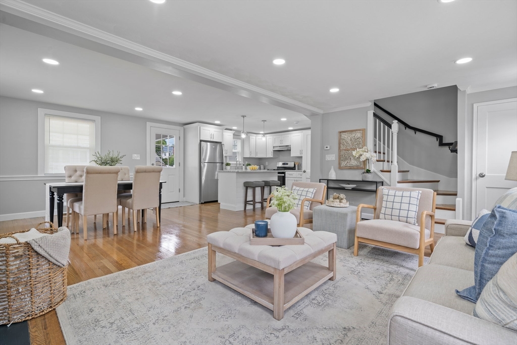 58 Whitman Rd