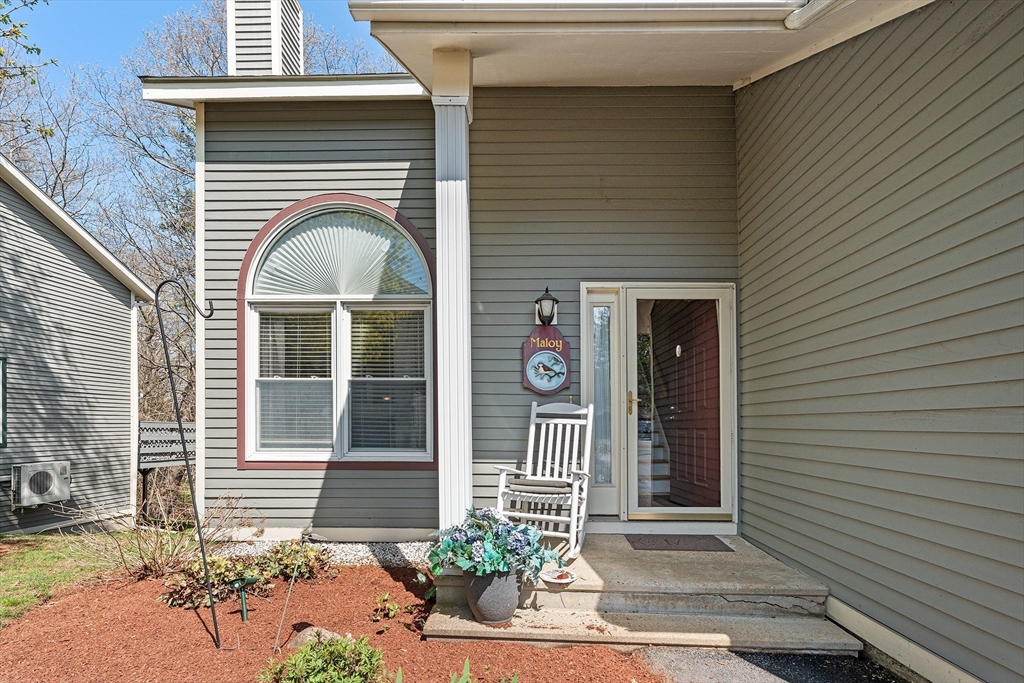 22 Weatherstone Dr 22